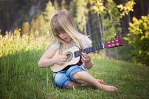 子どもが喜ぶおにぎりの作り方は？